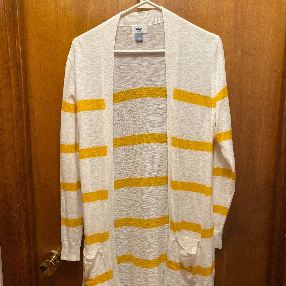 Cardigan sweater - size medium